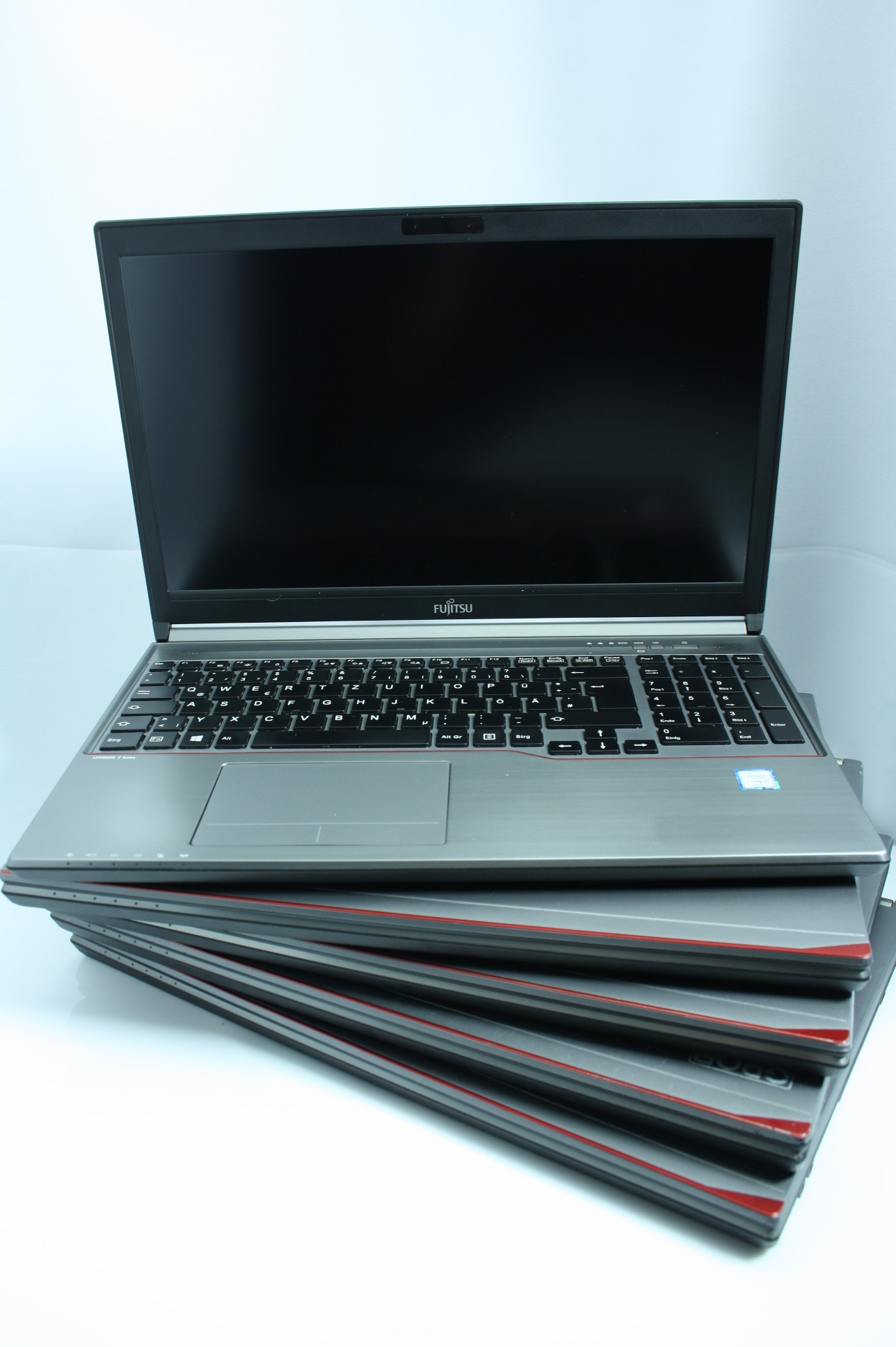 Fujitsu-Siemens LifeBook E756 Grade A 15.6